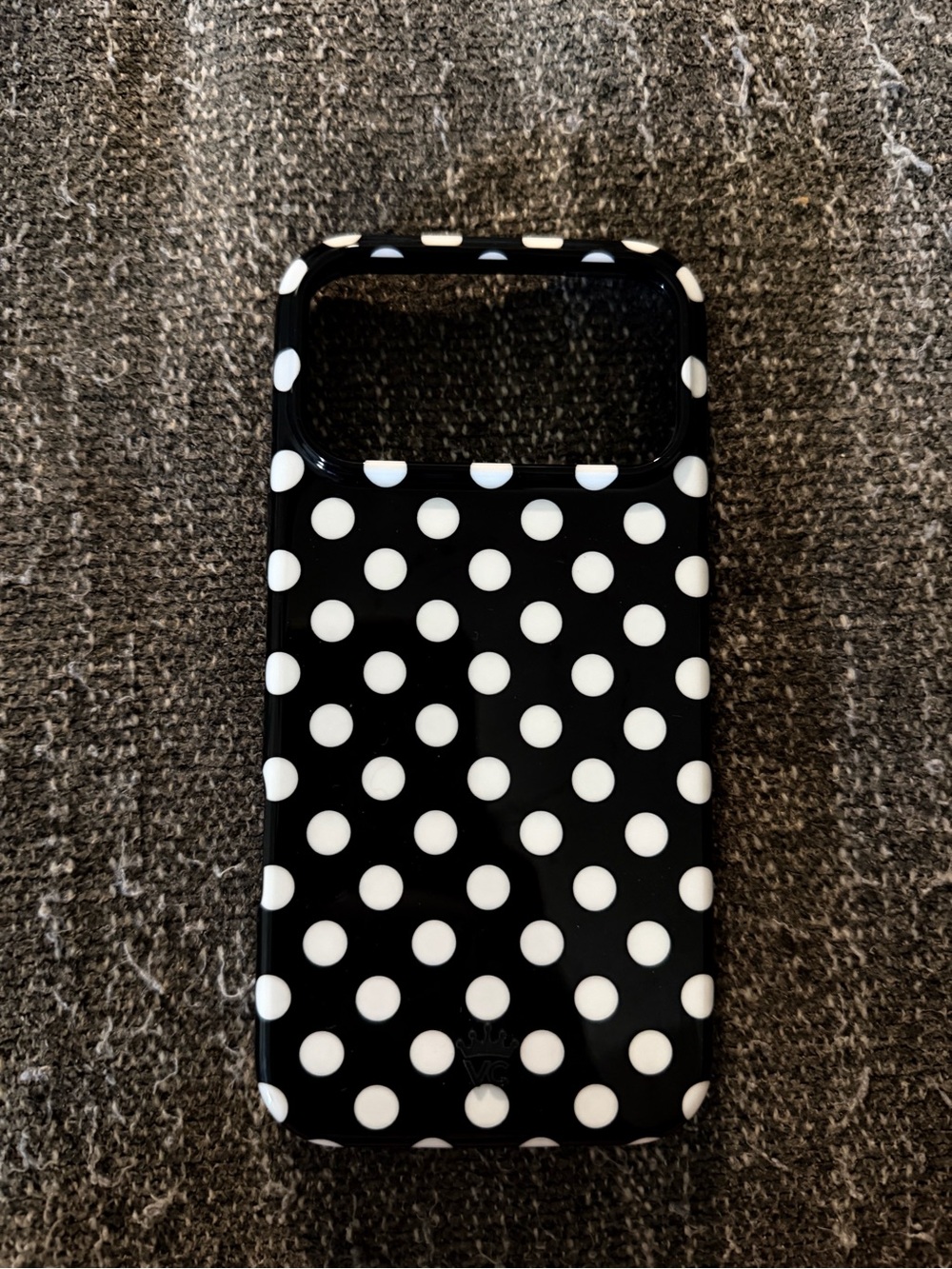 iPhone 17 Pro MAX- Black and White Polka Dot Phone Case